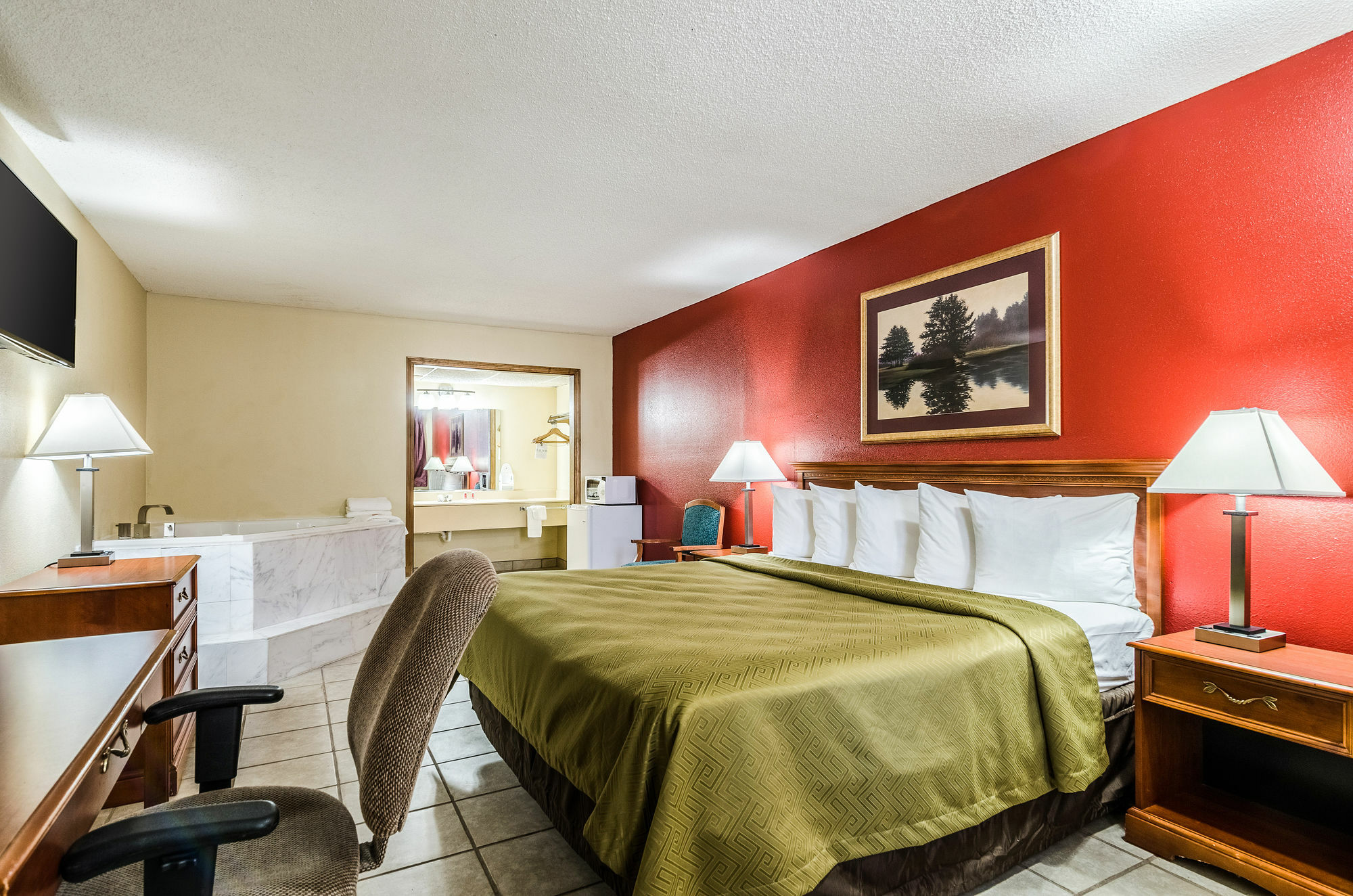 Surestay Hotel Salina Esterno foto